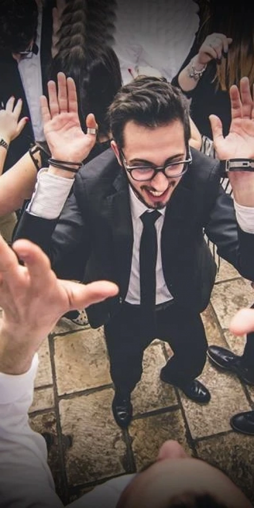 apulia-promo-shop-il-giovane-liuzzi-accorcia-le-distanze-tra-aziende-e-clienti-carmine-imprenditore-web-designer-informatico